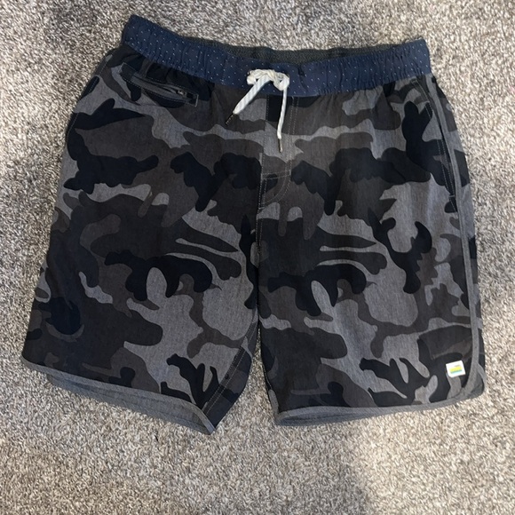 Vuori Other - Vuori Banks Shorts 7” Size L